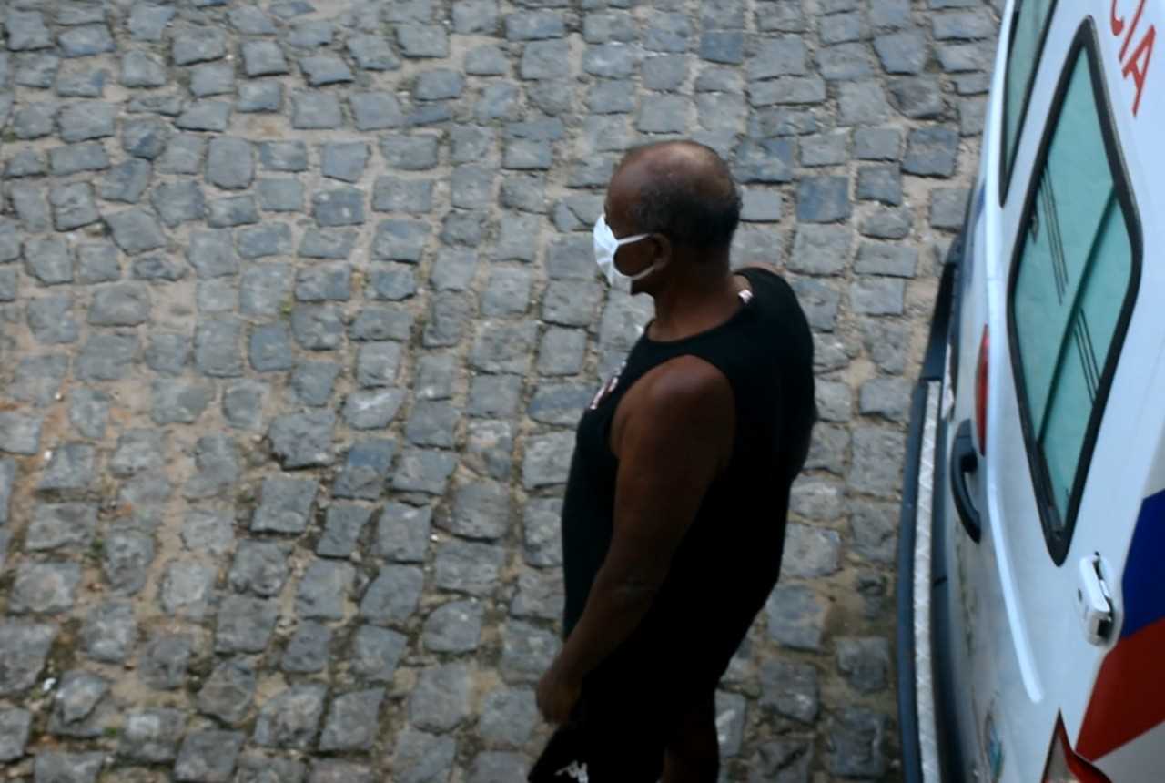 Camacã: Internado com o COVID-19 há 10 dias, Tonho da Patrol recebe alta e é recibo com aplausos